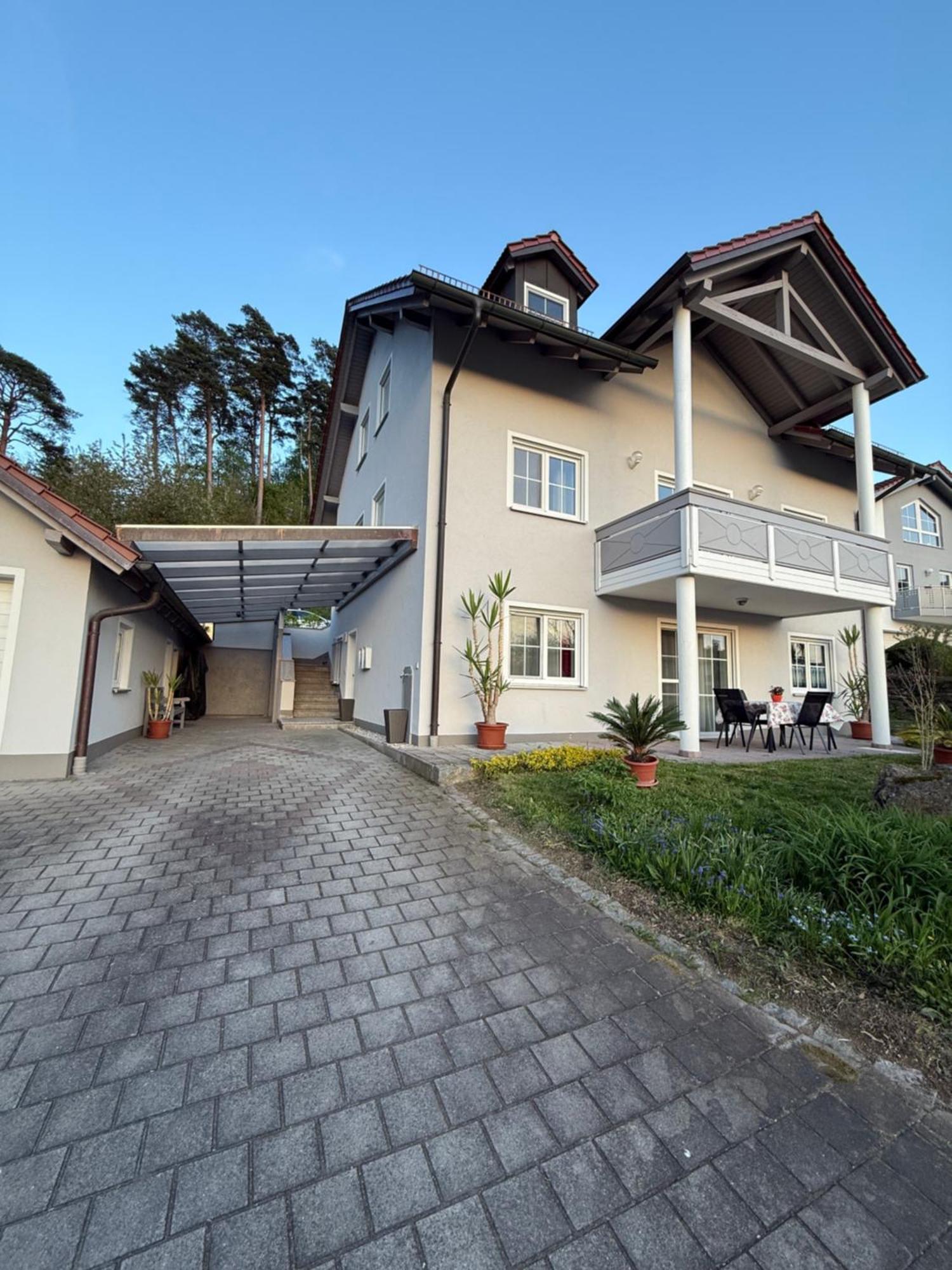 Residenz Goettersitz * Furth im Wald